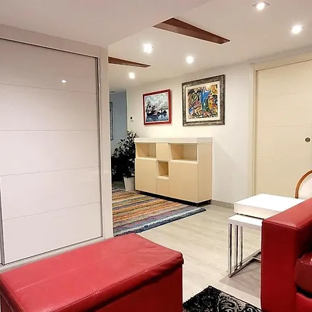Piso Marina Lejlighed